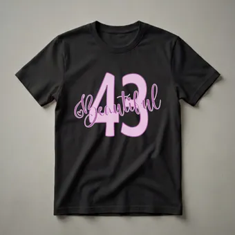 Beautiful 43rd Birthday Queen Graphic T-Shirt for Women